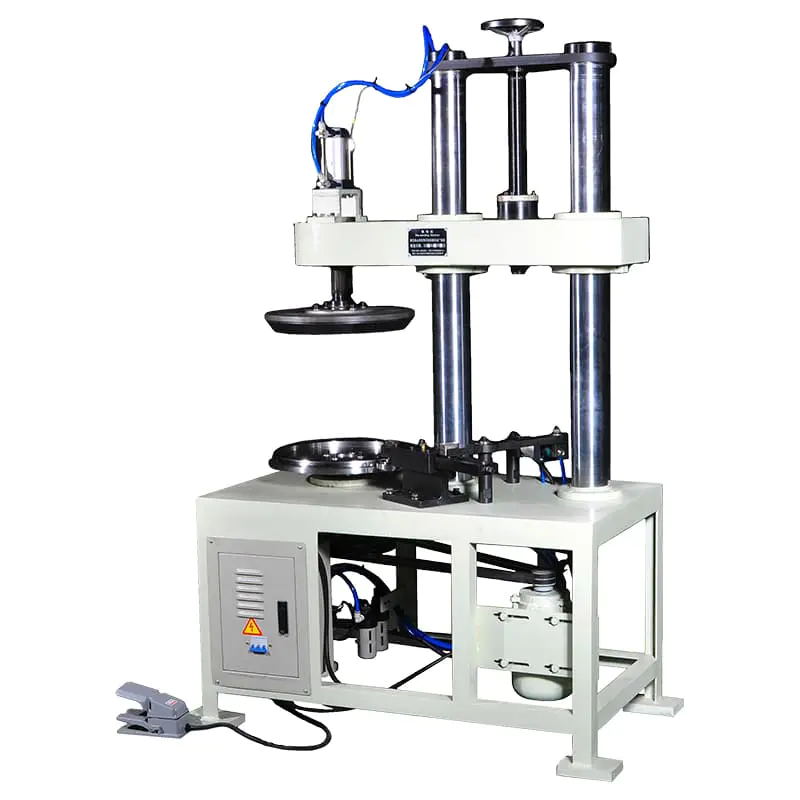 Lk/Qdy400 pneumaattinen esitaivutuskone